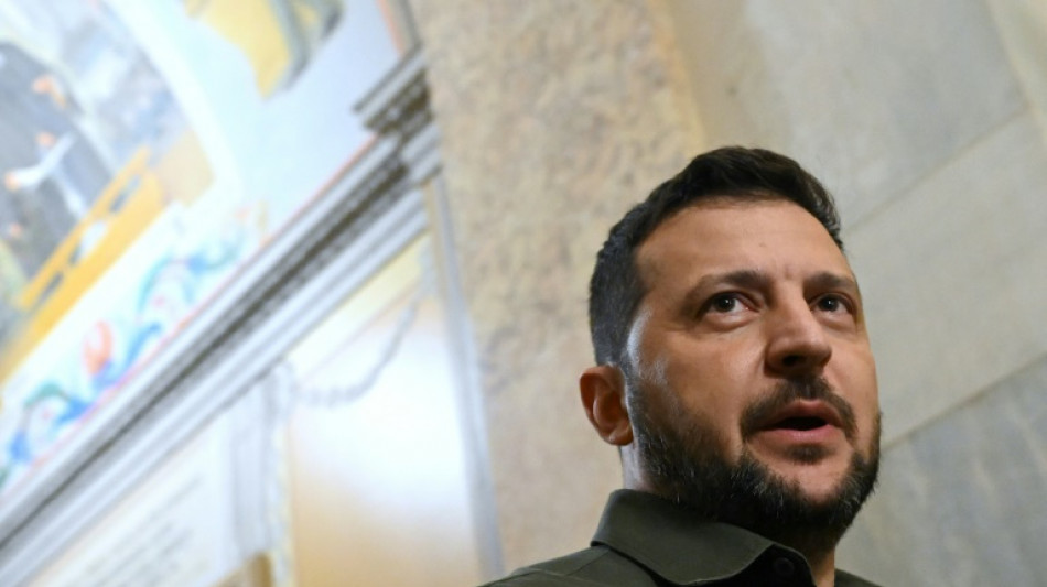 Zelensky warns in Washington that Ukraine will lose without US aid