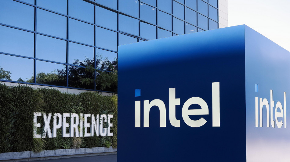 Intel, giù in Borsa a Ny del 9% malgrado maxi taglio costi