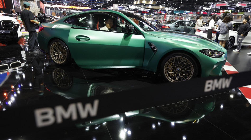 Le vendite di Bmw scendono nel trimestre, pesa -17% in Cina