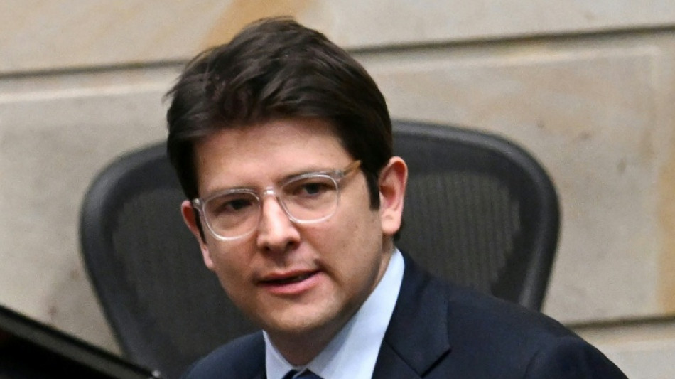 Pré-candidato baleado na Colômbia mostra sinais de melhora, segundo médicos