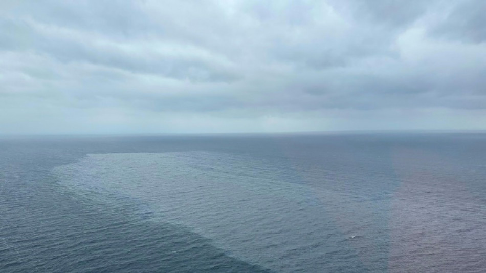 Derrame de di&eacute;sel en aguas de Filipinas tras hundimiento de petrolero