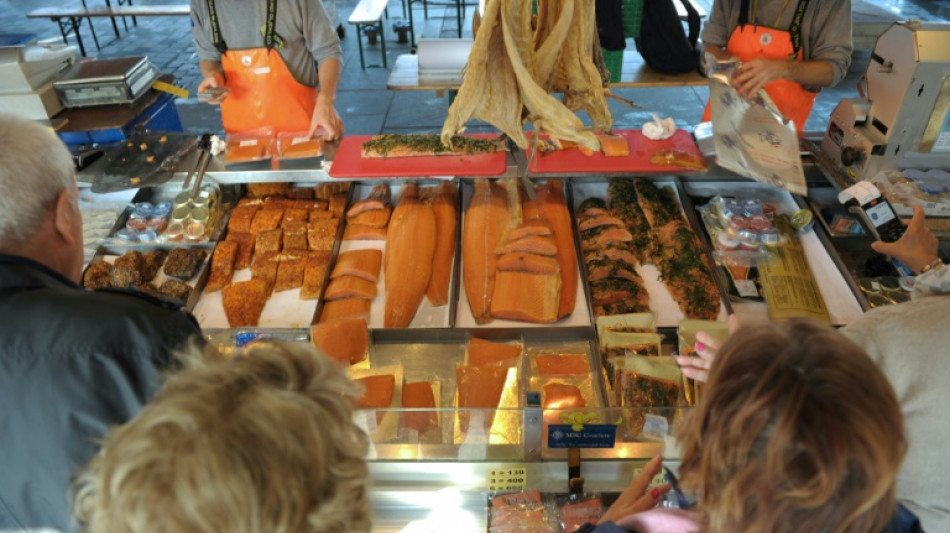 Forte hausse des ventes de foie gras et de saumon lors des f&ecirc;tes, moins des vins