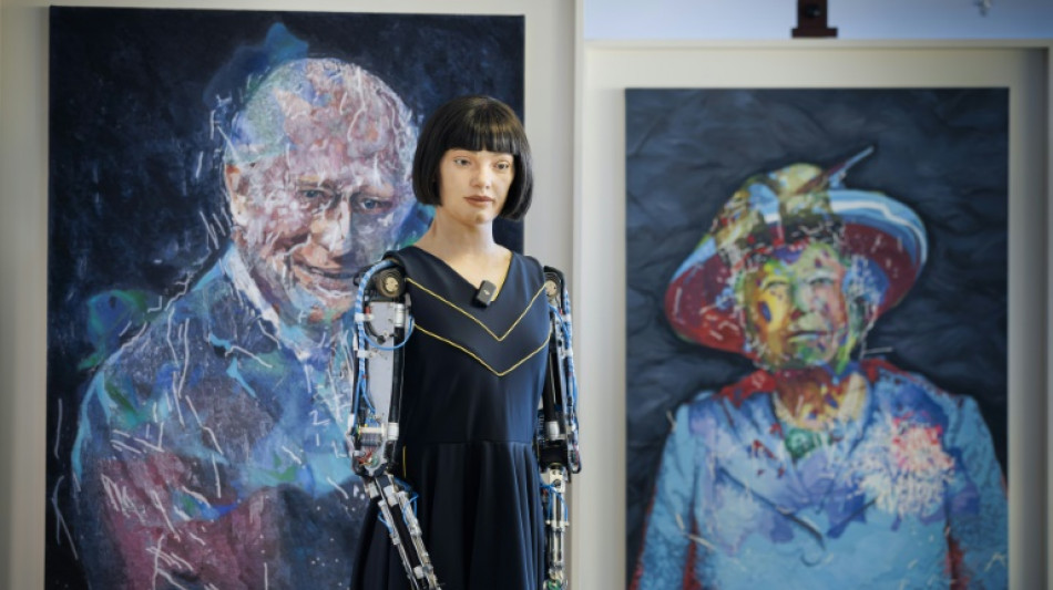 Robô britânico Ai Da garante que não busca 'substituir artistas humanos'