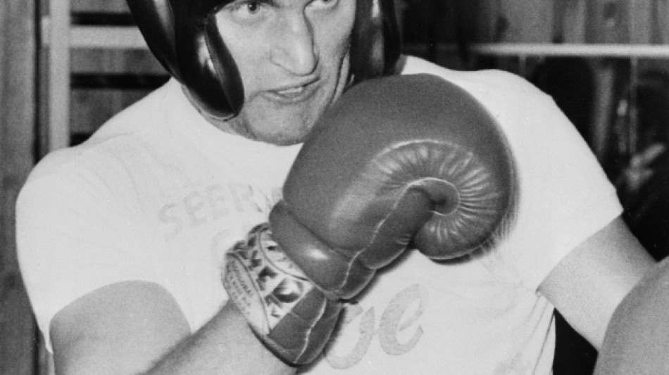 Ex-boxeador Joe Bugner, que lutou com Ali pelo t&iacute;tulo mundial, morre aos 75 anos