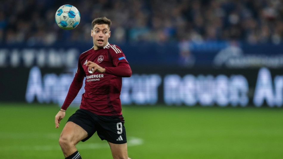 kicker: Tzimas f&uuml;r &uuml;ber 25 Millionen zu Brighton