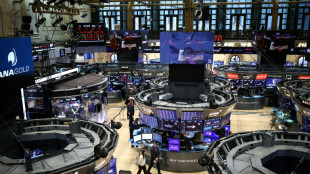 Wall Street ouvre en petite hausse, s'accroche aux espoirs de pourparlers USA-Iran