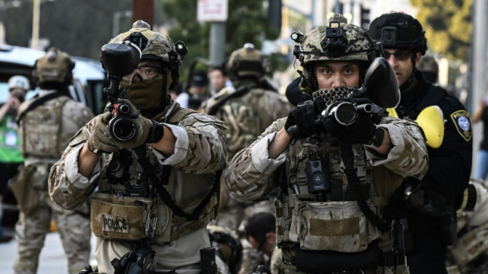 Marines enviados por Trump começam a ser mobilizados em Los Angeles