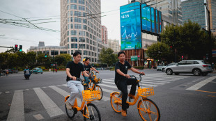 Borsa: Hong Kong negativa, apre a -1,22%