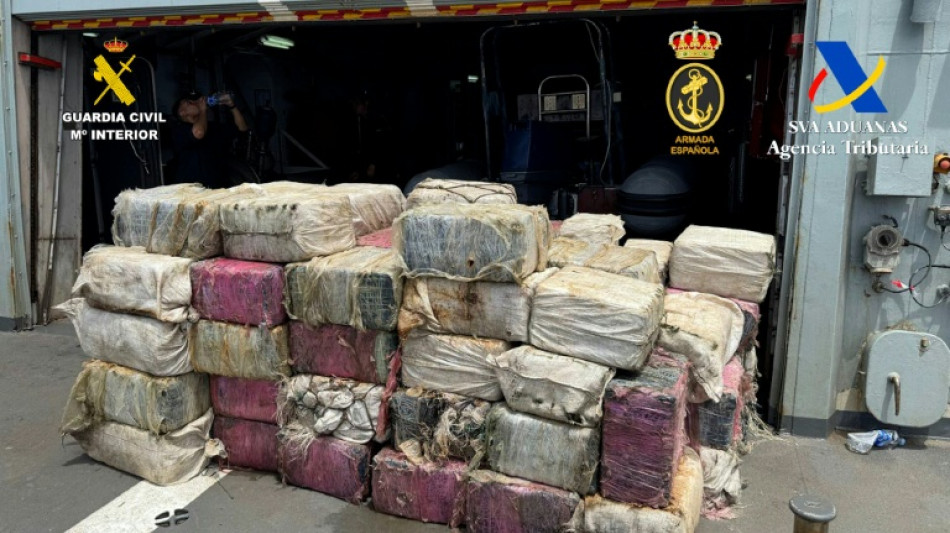 Incautadas tres toneladas de coca&iacute;na en un barco al oeste de las islas Canarias
