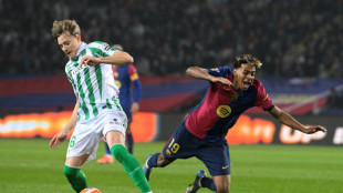 Espagne: le Real Madrid surpris par Valence, le Bar&ccedil;a rate le coche