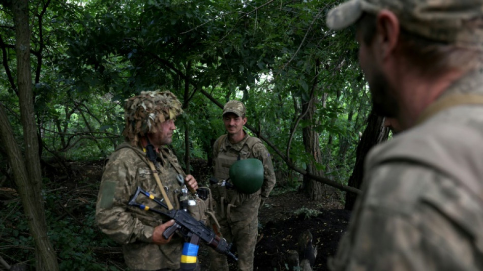Ukraine : Kiev se dit en position d&eacute;fensive sur le front de l'Est
