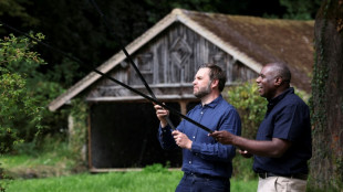 Keine Lizenz zum Angeln: Beim Karpfenfischen mit Vance fehlte Lammy ein Angelschein