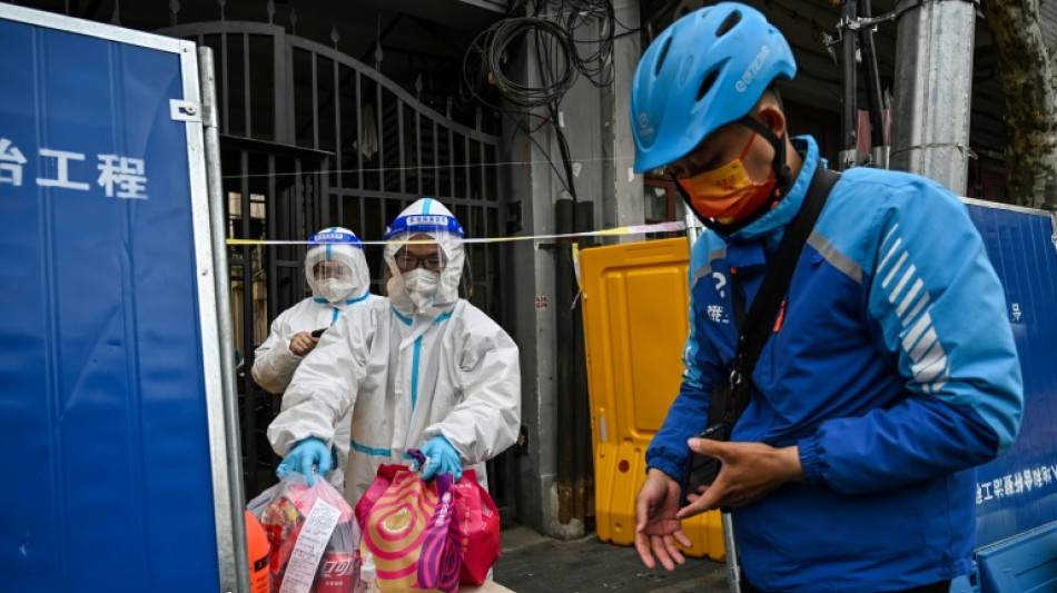 Face au Covid, Shanghai admet une pr&eacute;paration "insuffisante"