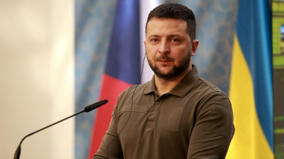 Zelensky se re&uacute;ne com o presidente turco em viagem para pressionar a Otan