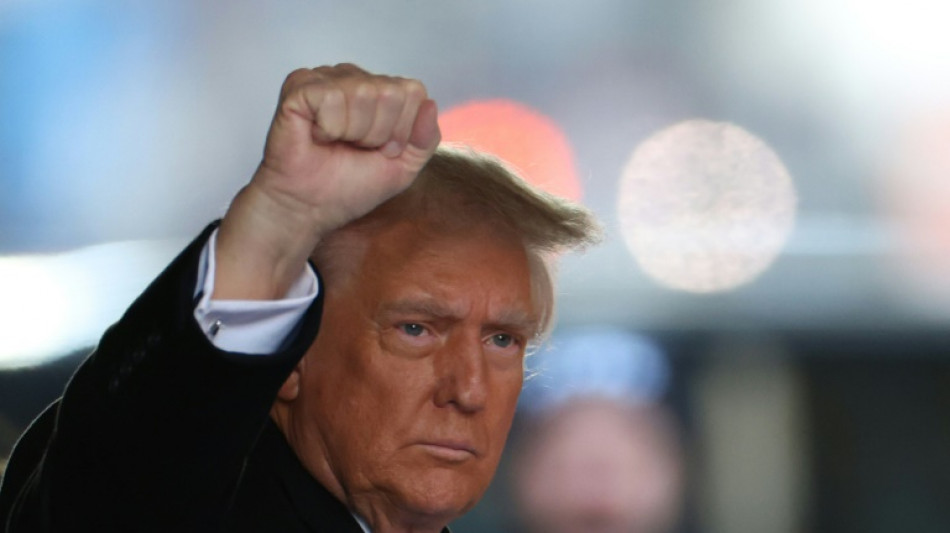 Vista del juicio por difamaci&oacute;n a Trump suspendida por enfermedad de jurado