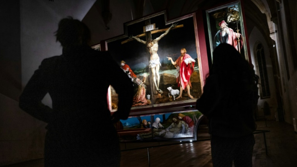 Au mus&eacute;e avec une lampe torche: un nouvel &eacute;clairage sur l'art