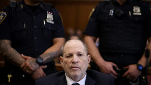 En el juicio al productor Harvey Weinstein en Nueva York, una v&iacute;ctima relata su relaci&oacute;n conturbada