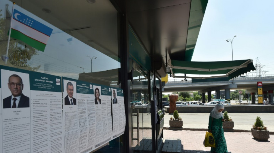 Uzbekist&aacute;n vota en unas elecciones con el presidente saliente como m&aacute;ximo favorito