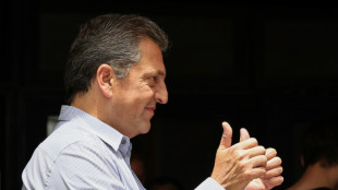 L'Argentine, crisp&eacute;e et ind&eacute;cise, vote en esp&eacute;rant une sortie de crise