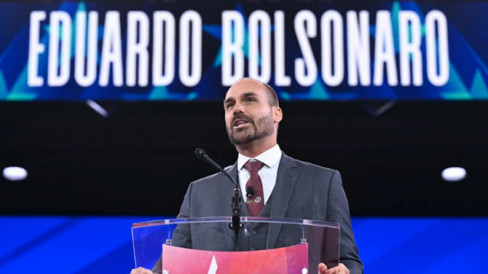 Imputan a un hijo de Bolsonaro por "coacci&oacute;n" durante el juicio de su padre en Brasil