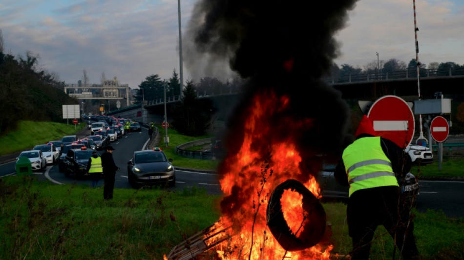 Transport des malades: des chauffeurs de taxi en col&egrave;re et inquiets mobilis&eacute;s &agrave; Lyon et Toulon