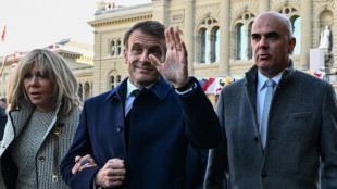 En Suisse, Macron appelle &agrave; pr&eacute;server la paix et la d&eacute;mocratie "jamais acquises"