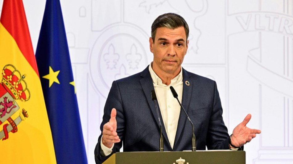 Pedro S&aacute;nchez pide quitarse la corbata para bajar la factura energ&eacute;tica en Espa&ntilde;a