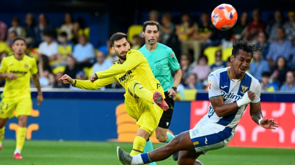 Villarreal se consolida na zona da Champions; Alav&eacute;s se afasta do rebaixamento