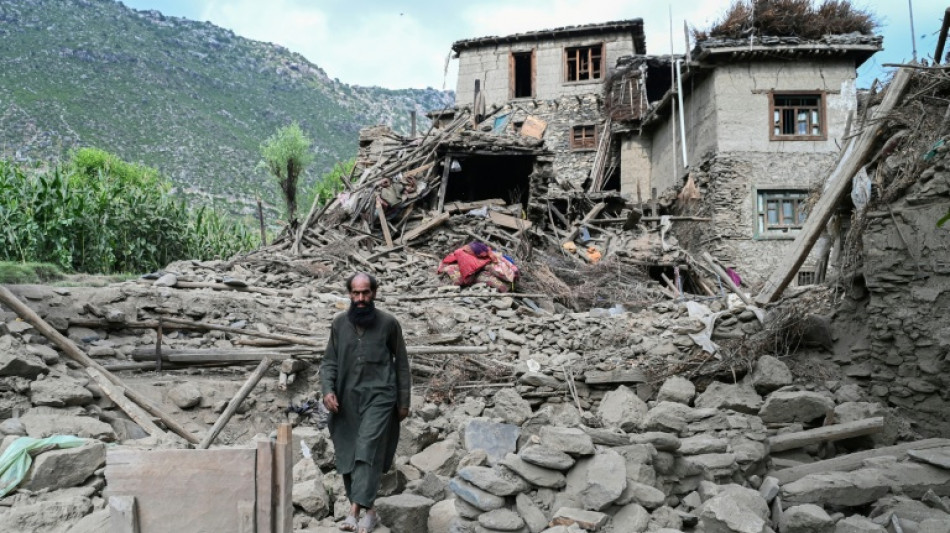 Lucha contra el reloj para encontrar supervivientes del mortal terremoto en Afganist&aacute;n