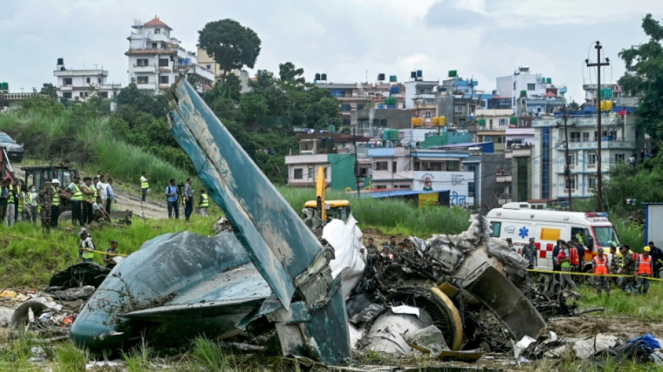 El piloto del avi&oacute;n que se estrell&oacute; en Nepal, &uacute;nico superviviente, se recupera en el hospital