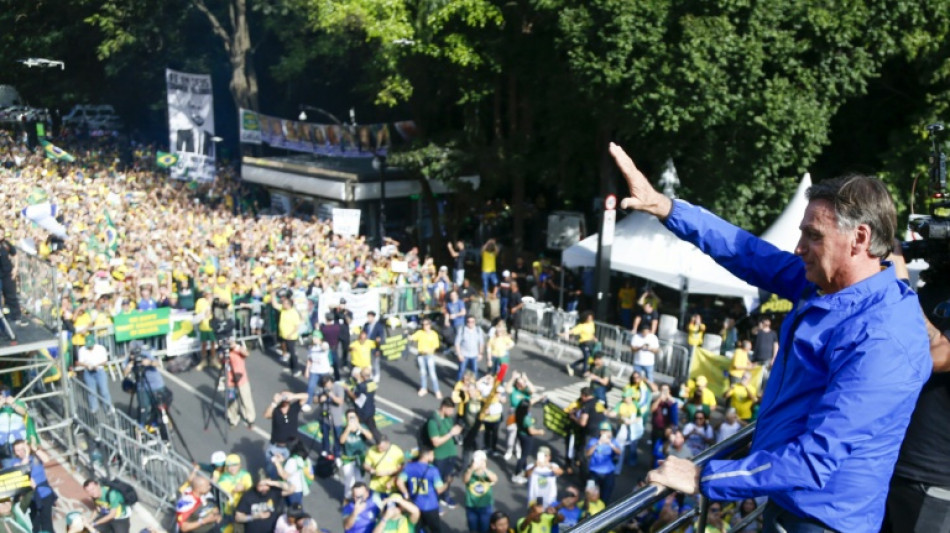 Milhares de +bolsonaristas pedem 'justiça' em manifestação em São Paulo
