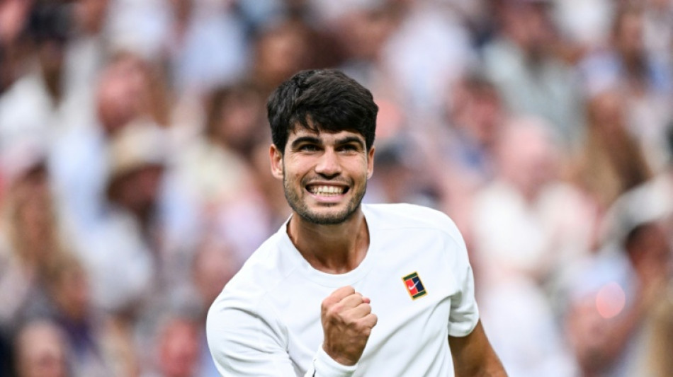 Alcaraz survives Rublev test to stay on course for Wimbledon hat-trick
