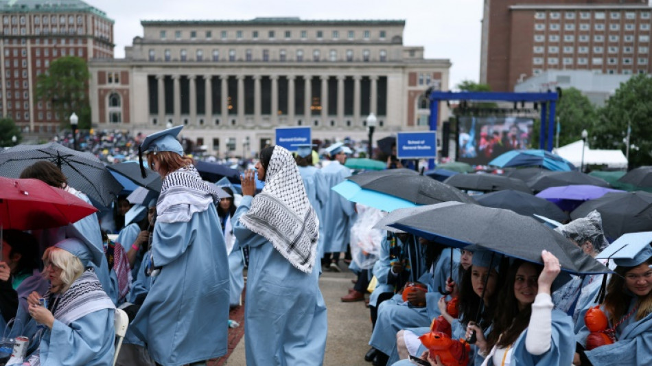 Abucheos en Columbia por la ceremonia de graduación sin el activista propalestino Mahmoud Khalil
