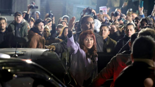 La expresidenta argentina Kirchner llama a sus seguidores a organizarse ante su posible arresto