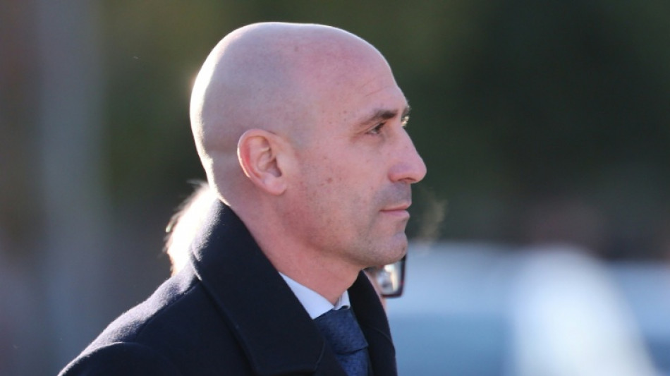 Justi&ccedil;a espanhola confirma multa contra Luis Rubiales por agress&atilde;o sexual a Jenni Hermoso