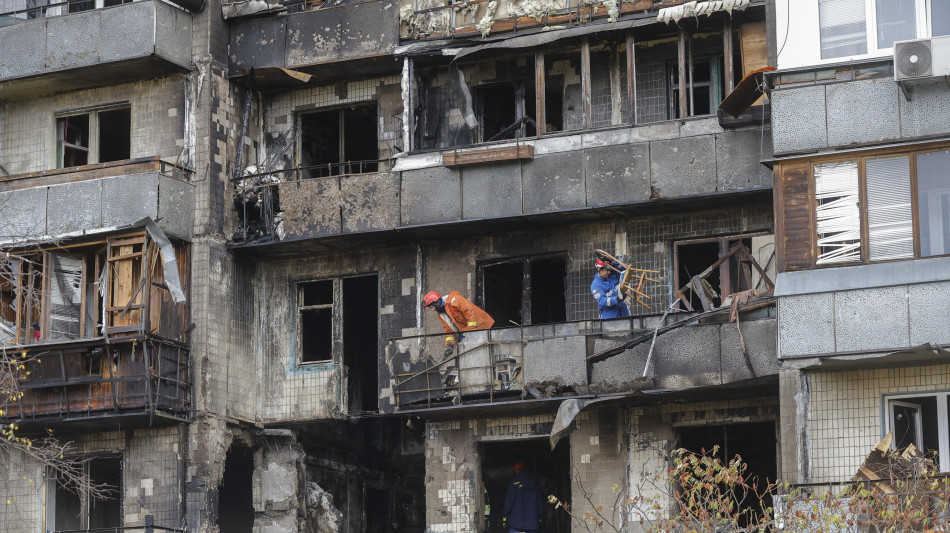 Zelensky, 'raid russi ben calcolati hanno fatto 4 morti'