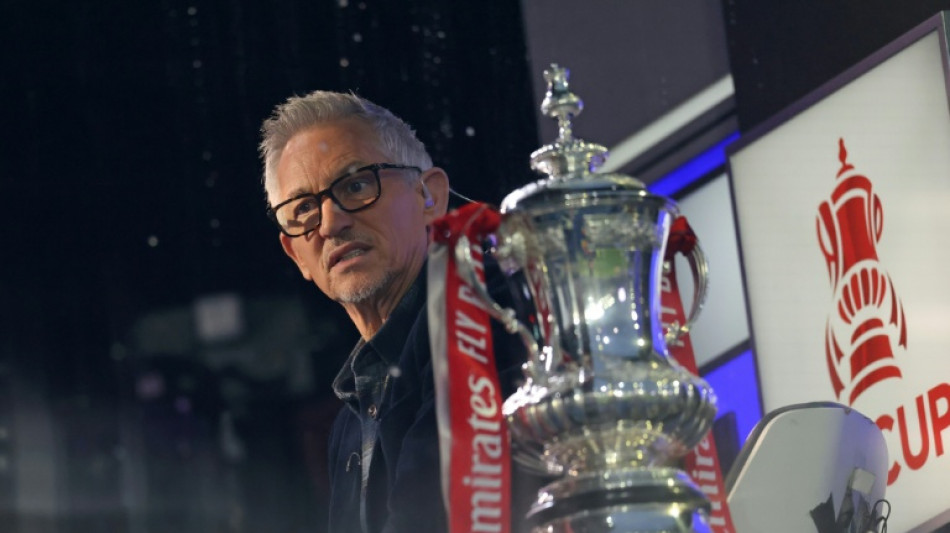 Gary Lineker to leave BBC after antisemitism row