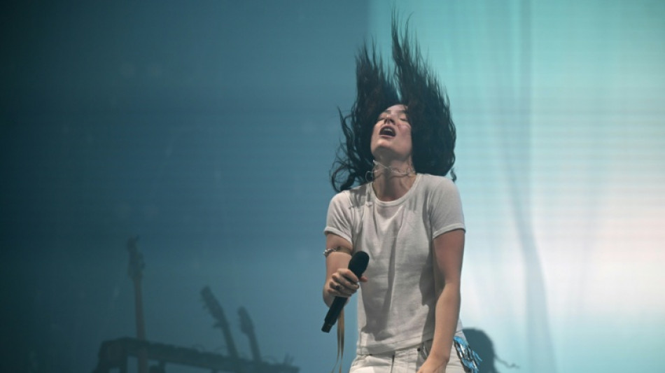 Lorde da el pistoletazo de salida al festival de Glastonbury con un concierto sorpresa