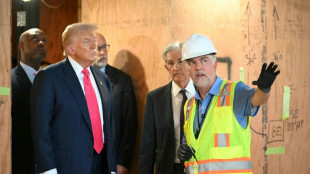 Visita de Trump ao Fed acontece em clima de tensão