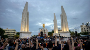 Tha&iuml;lande: le Premier ministre appelle au calme apr&egrave;s la disqualification de Pita