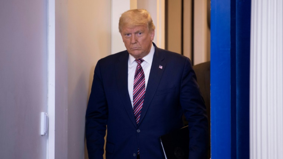 FBI incaut&oacute; documentos clasificados en allanamiento a vivienda de Trump