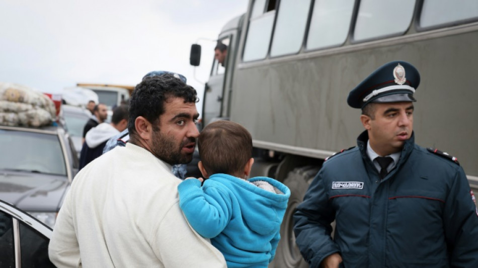 Karabakh: plus de 13.000 r&eacute;fugi&eacute;s, 20 morts dans une explosion