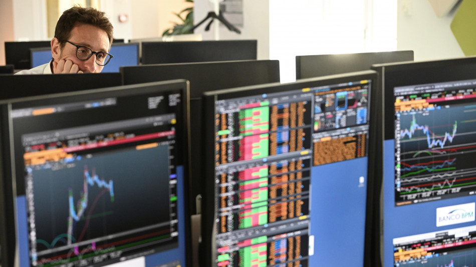 Lo spread tra Btp e Bund chiude in calo a 82 punti
