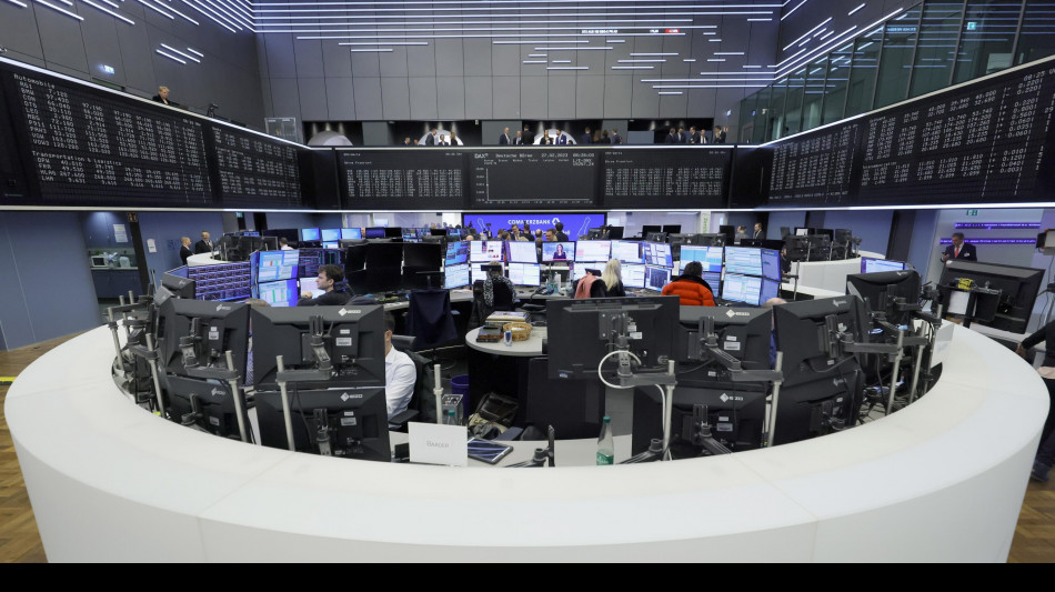 Borsa: Europa in cauto rialzo, a Milano (+0,25%) corre Ferrari