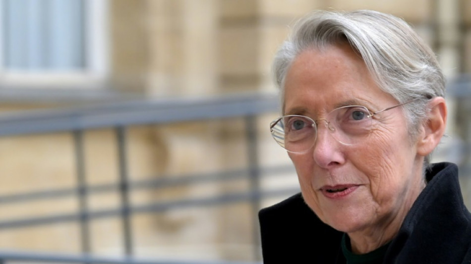 Ecole: Elisabeth Borne d&eacute;voile ses arbitrages et revient sur le "brevet couperet"