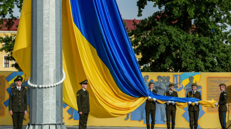 Ucrania conmemora D&iacute;a de la Independencia al cumplirse seis meses de guerra