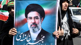 Iranische Regierung: Modschtaba Chamenei wurde bei Angriffen nur "oberfl&auml;chlich" verletzt