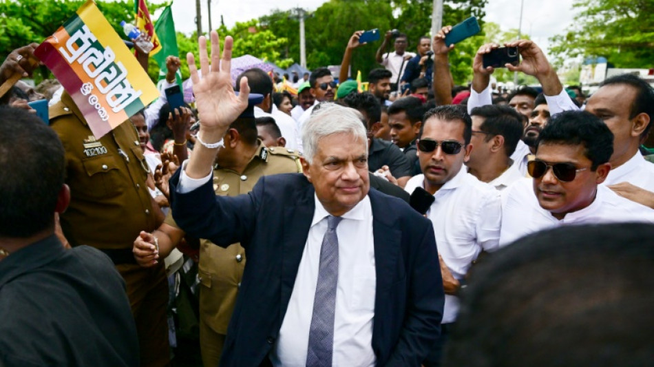 Sri Lanka : l'ex-pr&eacute;sident Wickremesinghe en d&eacute;tention provisoire 
