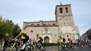 Philipsen wins Vuelta stage 19 for treble