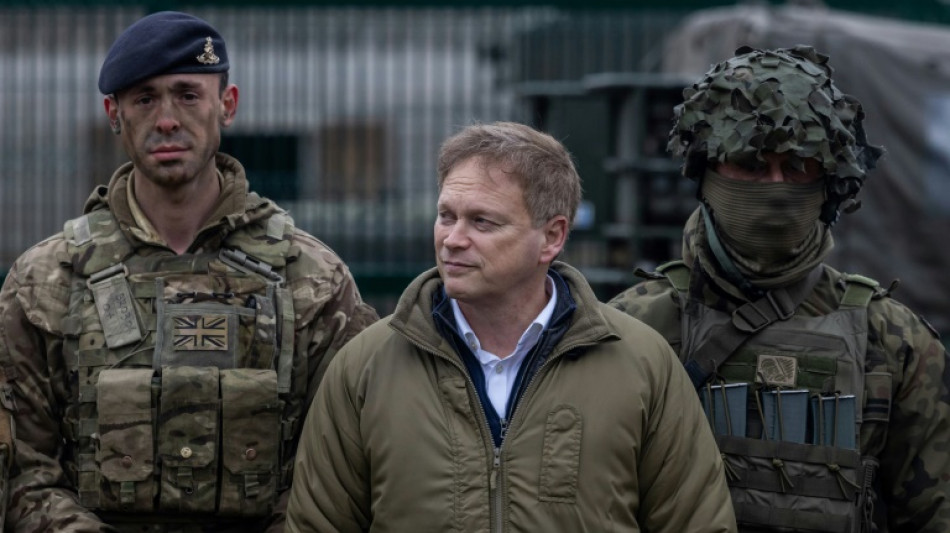 Signal von Flugzeug den britischen Verteidigungsministers nahe Russland gest&ouml;rt